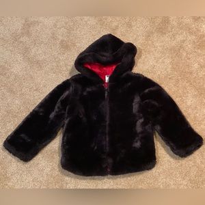 Gap insulated black faux fur girls jacket with red lining XS